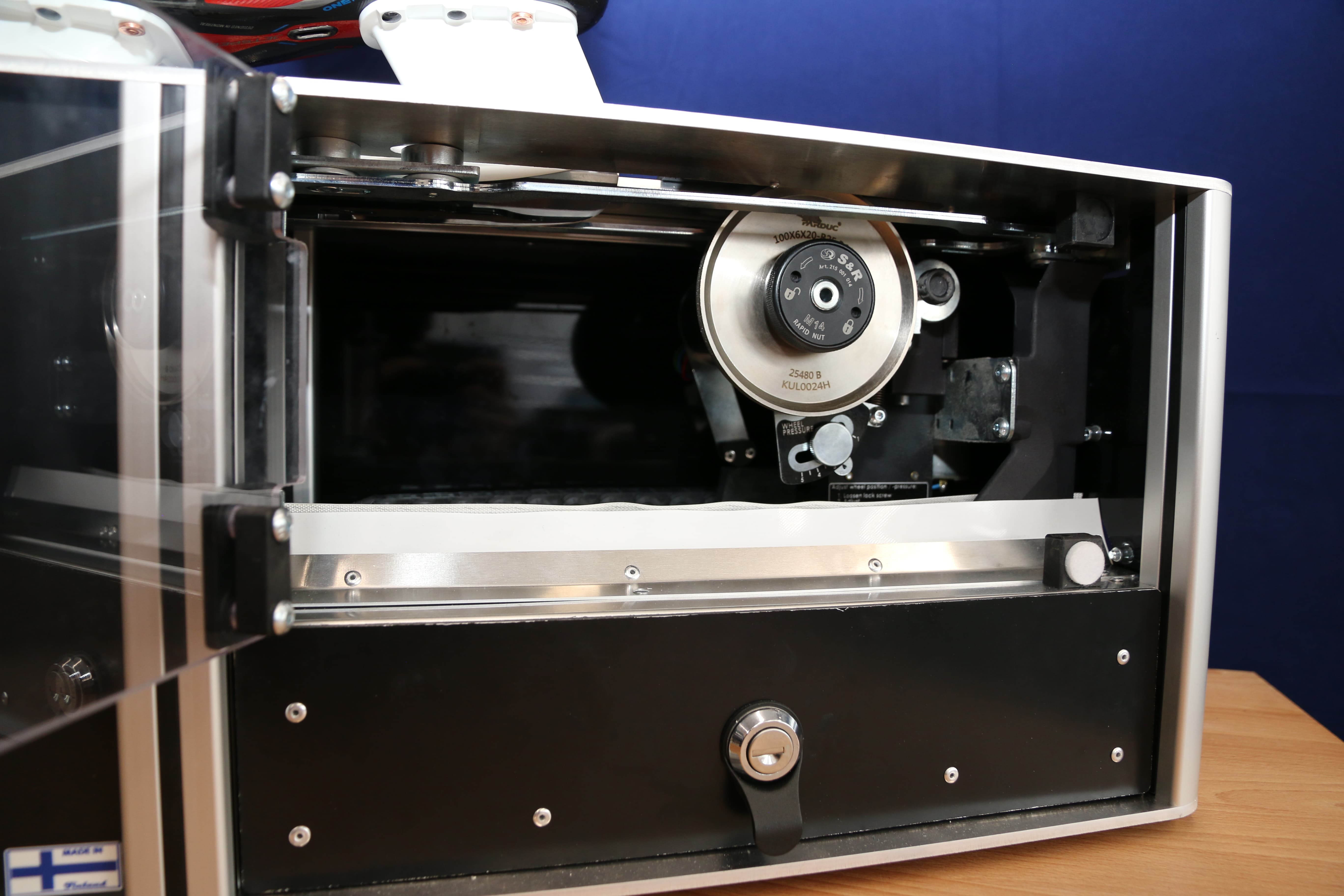 A35 Vollautomatische Schleifmaschine